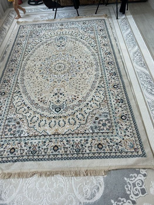 Ковры по 20000..