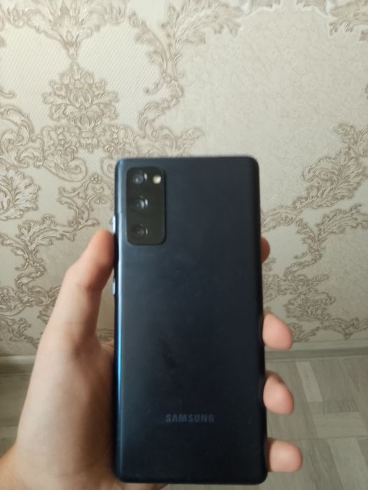 Самсунг С 20 фе.