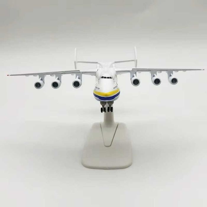 AN-225 Antonov най-големия самолет в света модел макет товарен колекци