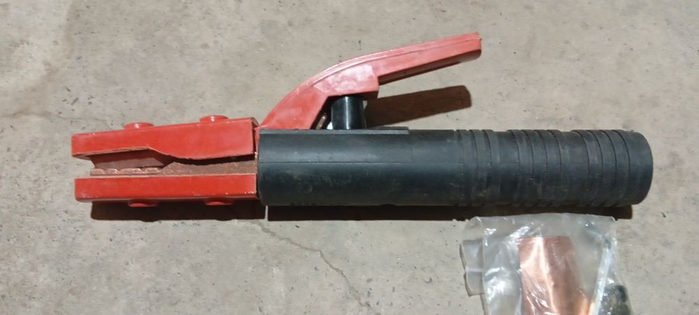 Держак для сварки