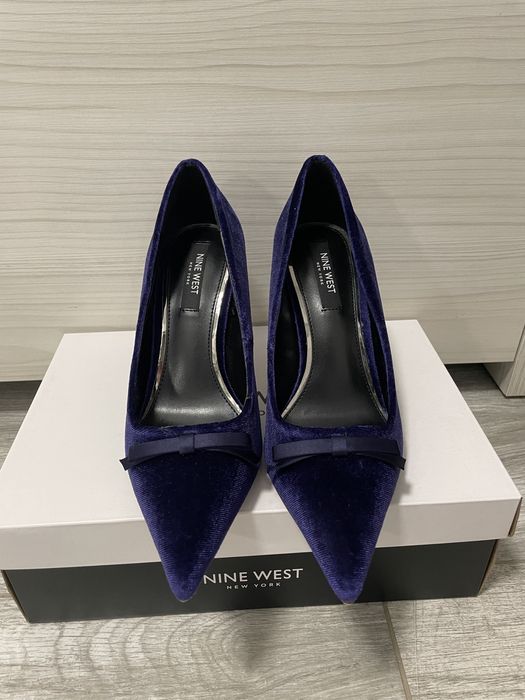 Pantofi mov eleganti cu toc inalt