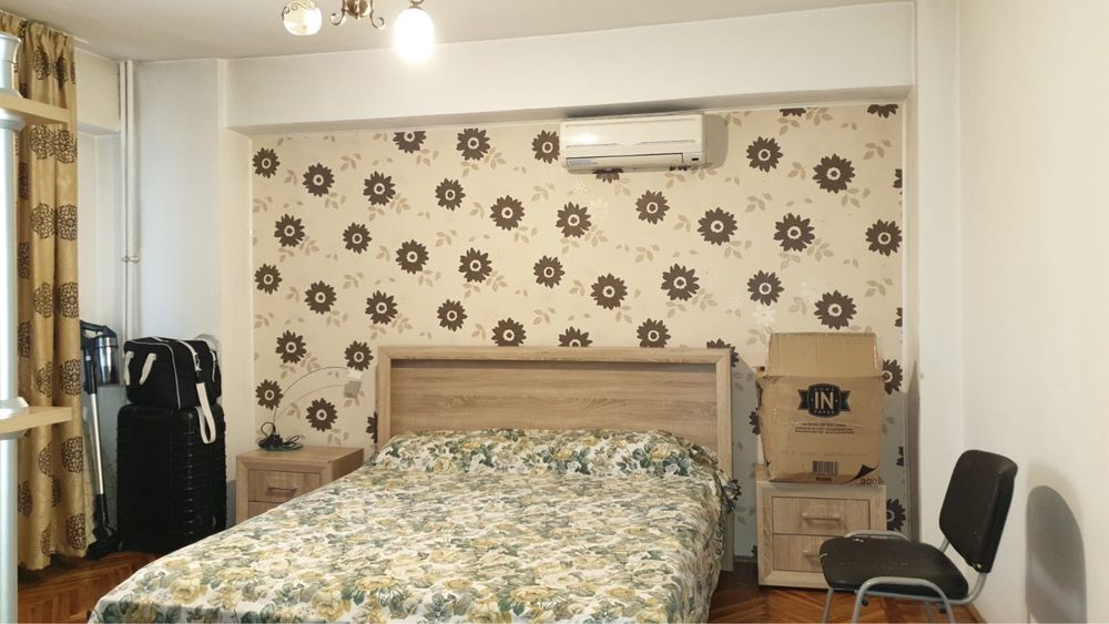 Proprietar inchiriez apartament ultracentral zona Ramada 400 €
