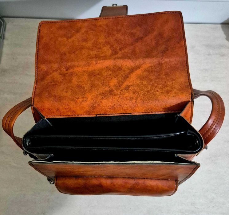 Geantă crossbody din piele ecologică maro