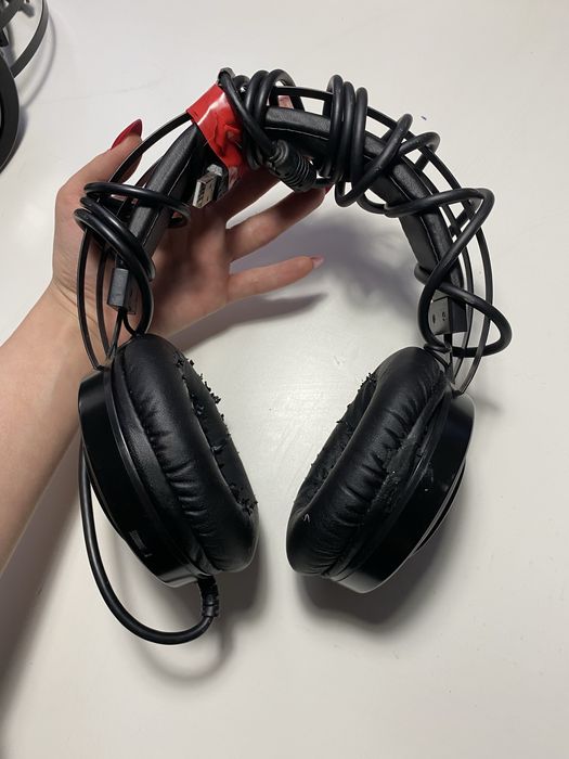 Наушники Bloody