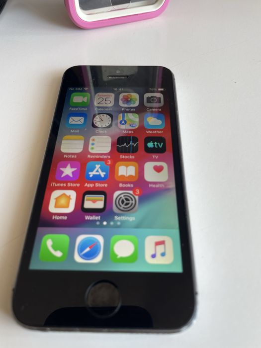 Iphone 5S 32GB с Otter box удароустойчиви