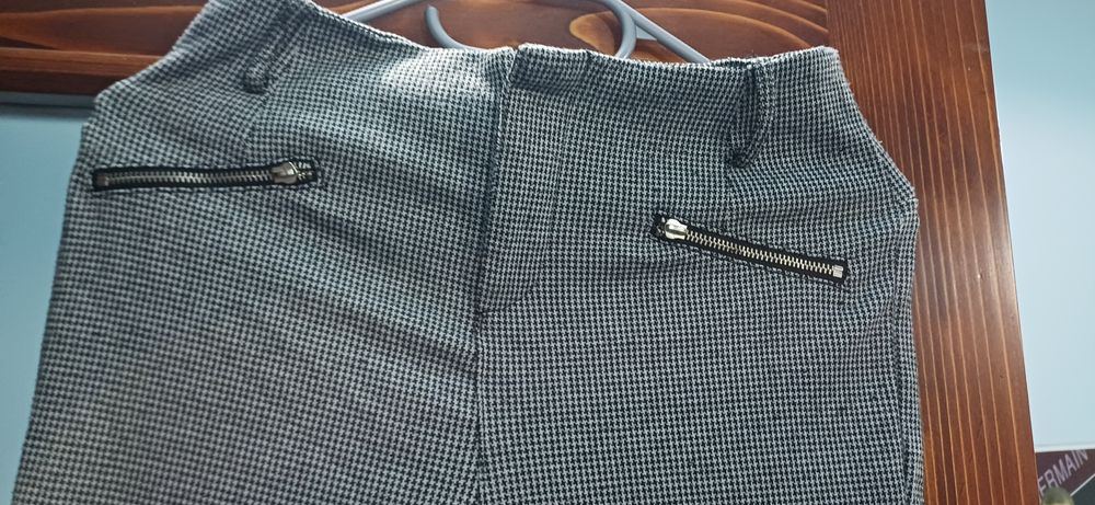 Vând pantalon stradivarius stare buna