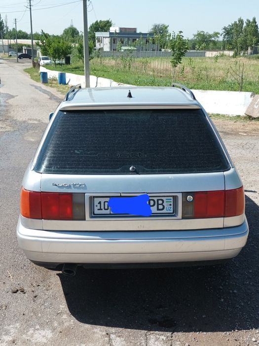 Audi C4 100 avant
