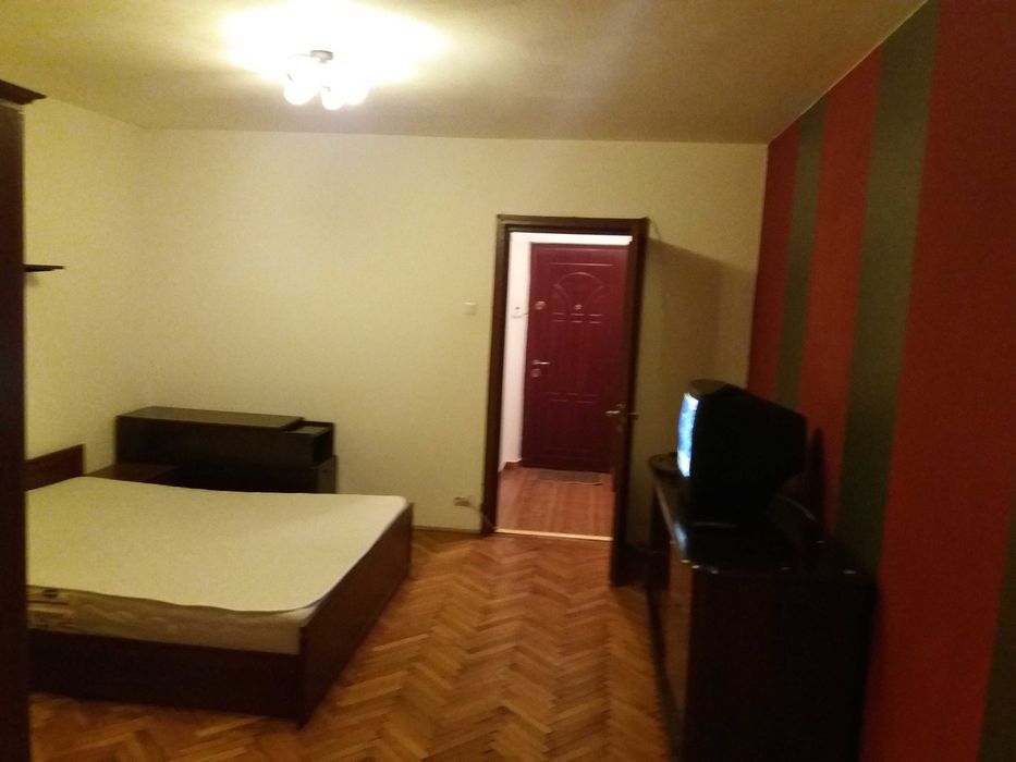 Proprietar, Favorit , garsoniera de inchiriat