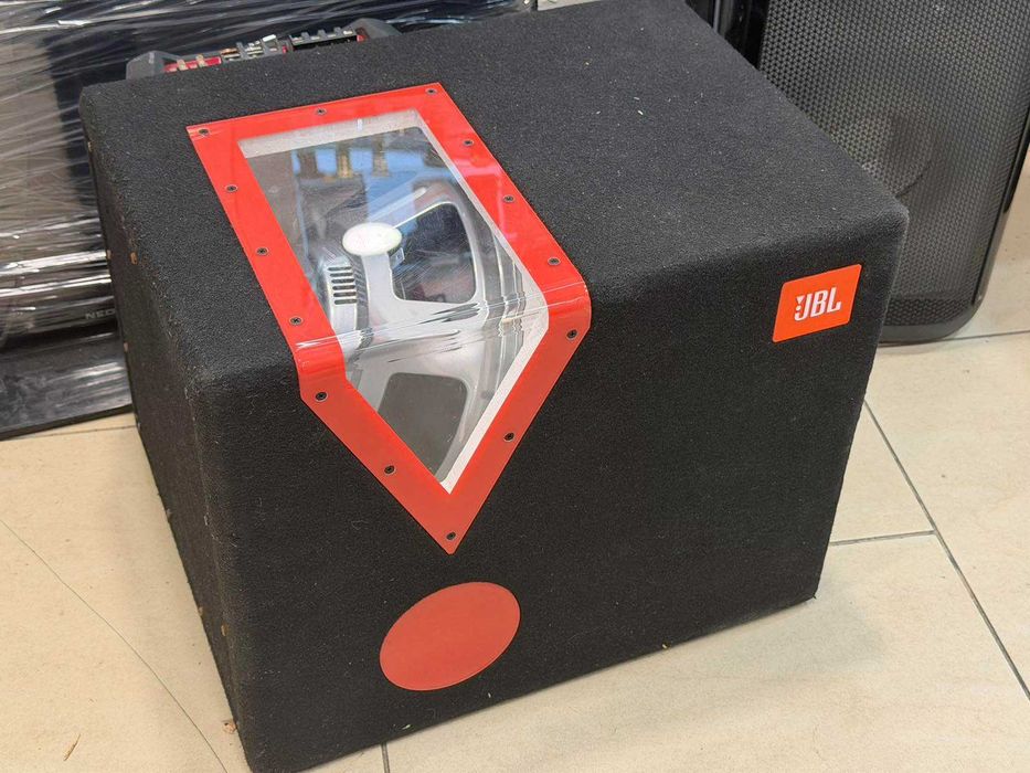 Бас каса JBL CSX 1400BP