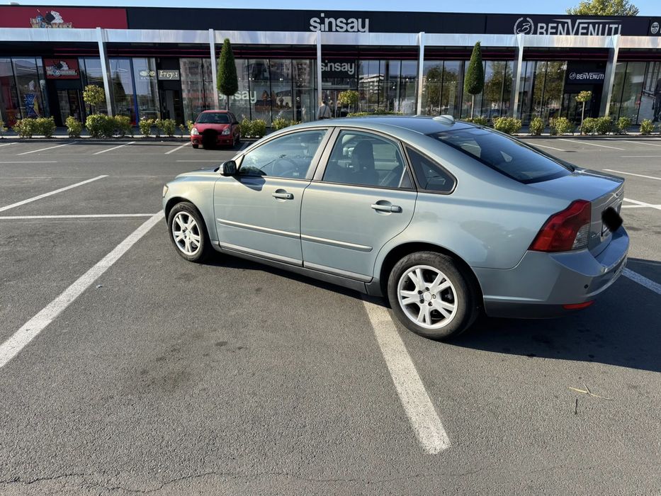 Volvo S40