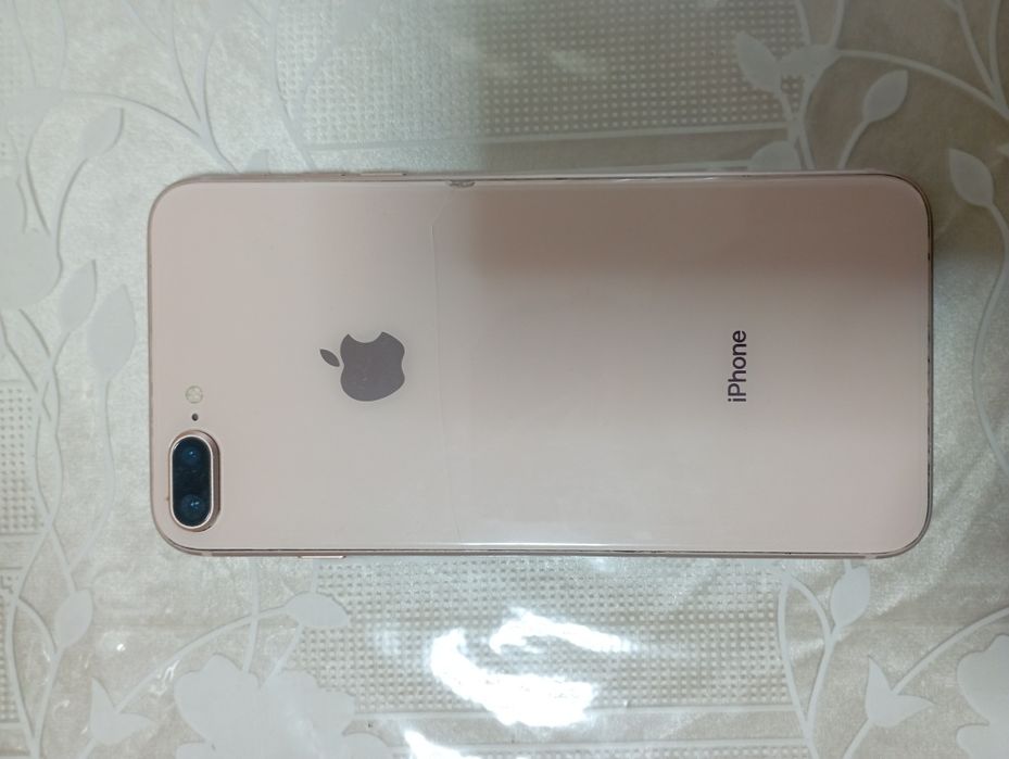 iPhone 8 plus 64gb