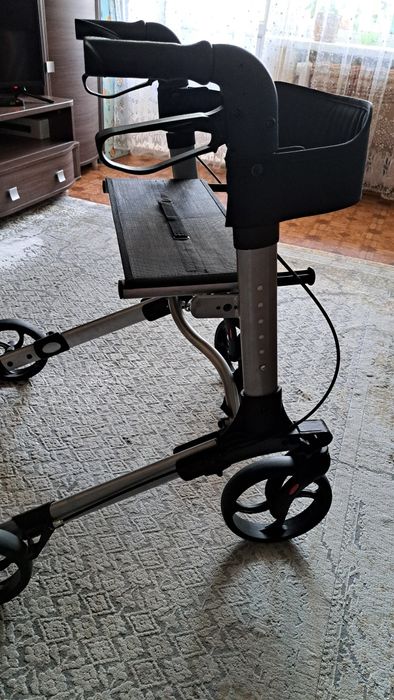 Продам ходунки для взрослых