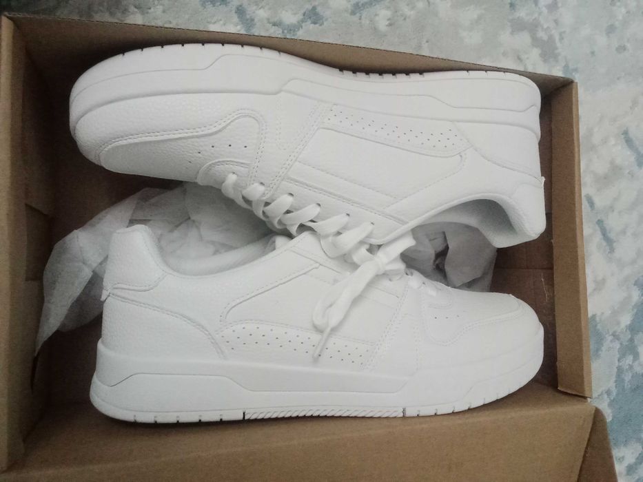 Кросовка жаңа сәнді