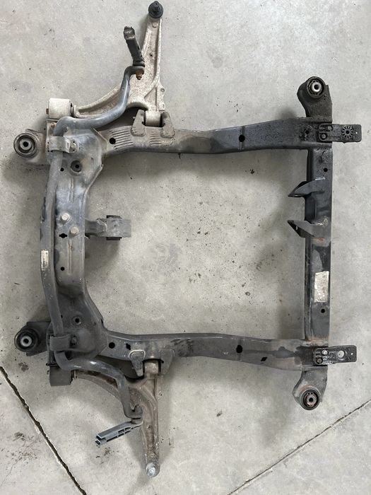 Punte fata jug suport motor Opel Zafira C facelift 2014 cod GM13327070