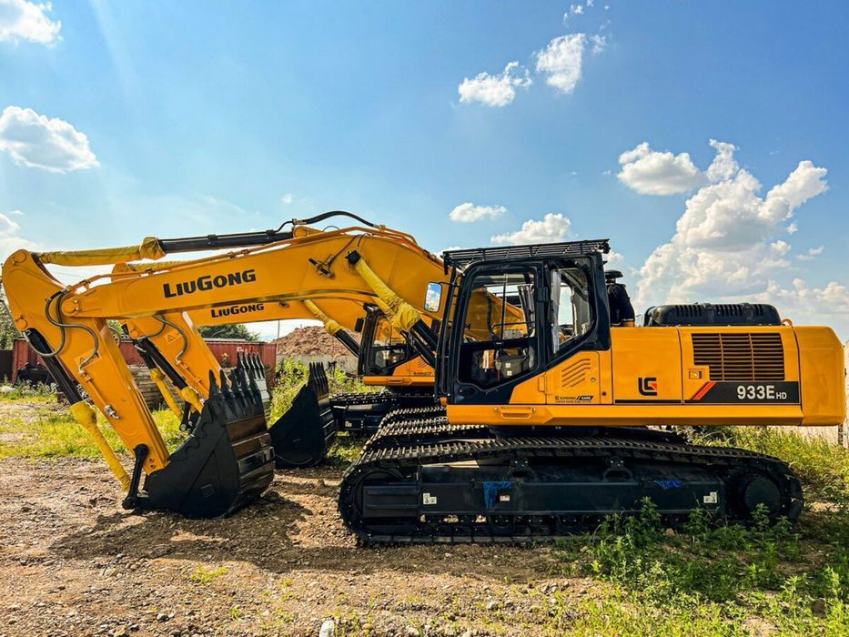 Рассрочка 0%. Предоплата 30%. Экскаватор Liugong 933E