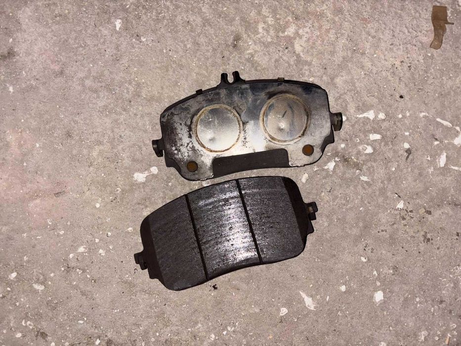 Спирачни дискове и накладки за Mercedes GLE AMG