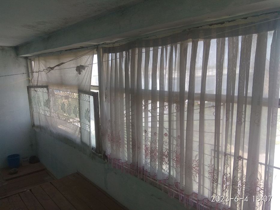 Продаётся 3х-комнатная квартира Ташкентская область город Бекабад