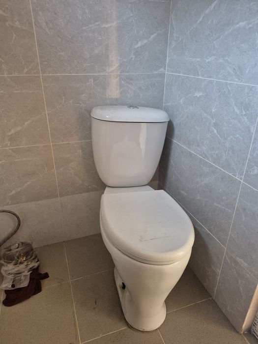 Продам б/у унитаз