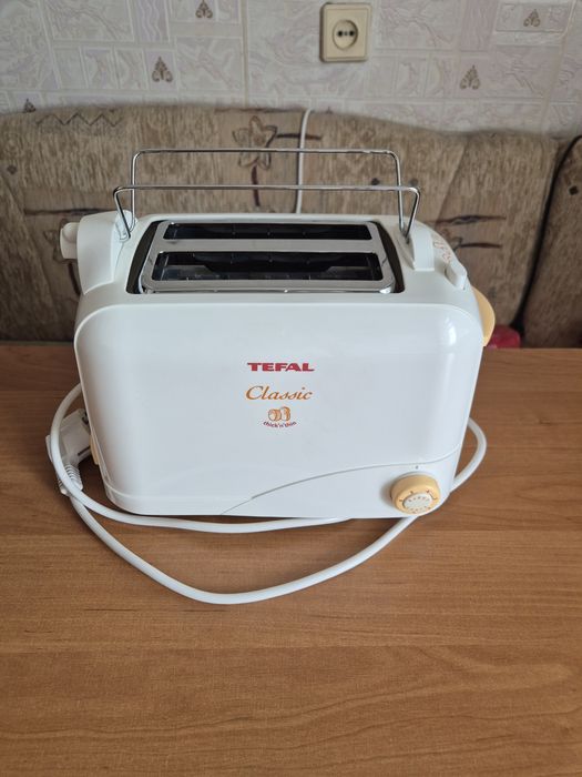 Продам тостер Tefal