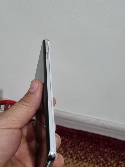 Samsung S10 2sim Imeka Bo'lgan