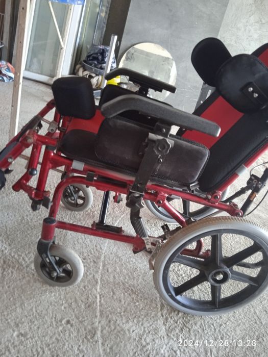 продаю коляску в хорошем состояний