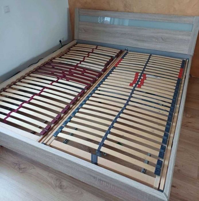 Pat 180×200 cu saltele incluse