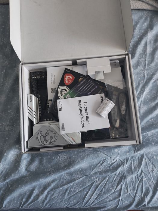 Placă msi edge b650 wifi 6 ddr5 am5