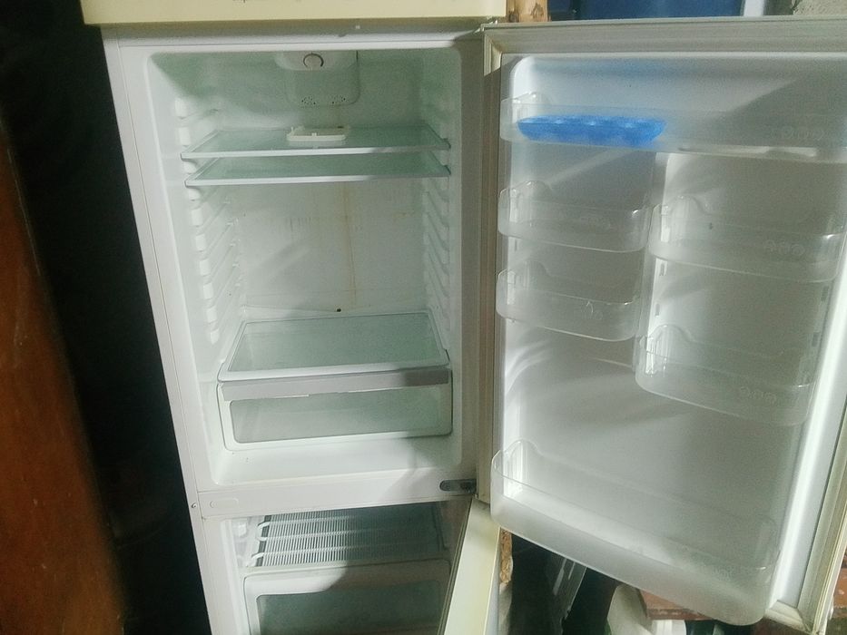 Продам холодильник лж