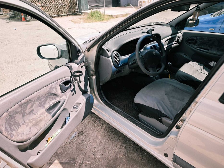 RENAULT Megane 1999 — imagine 5