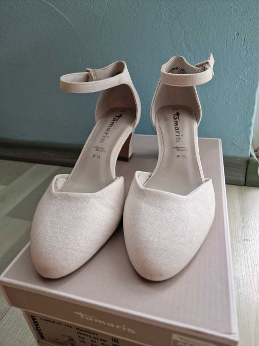 Бели, блестящи, сватбени сандали/ обувки Tamaris WHITE GLAM