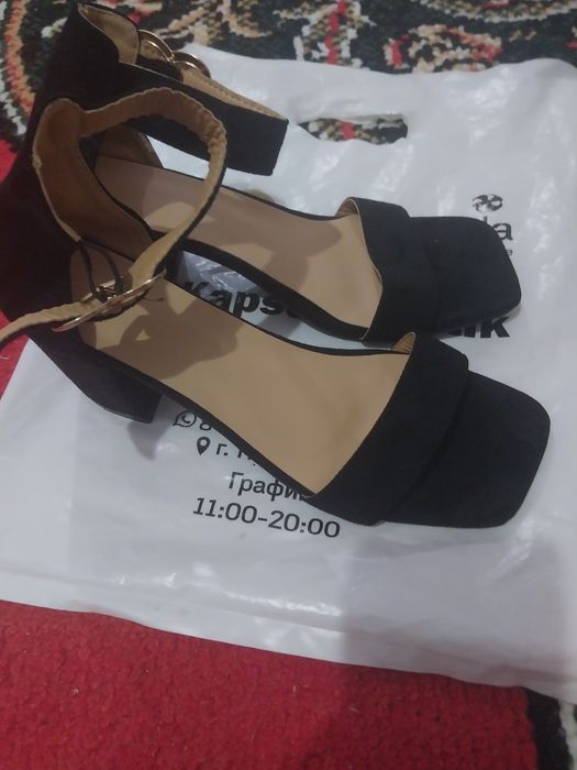 Продам туфли летние