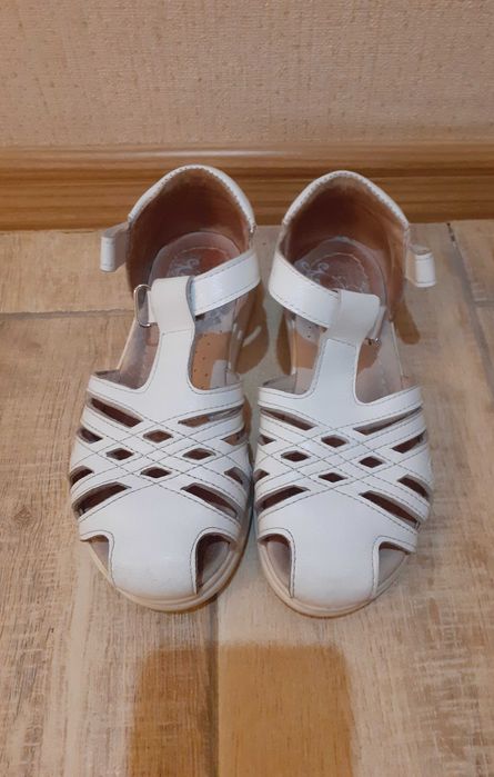 Обувь для девочки 31 размер.б/у