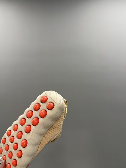 Nike Mind 002 Beige