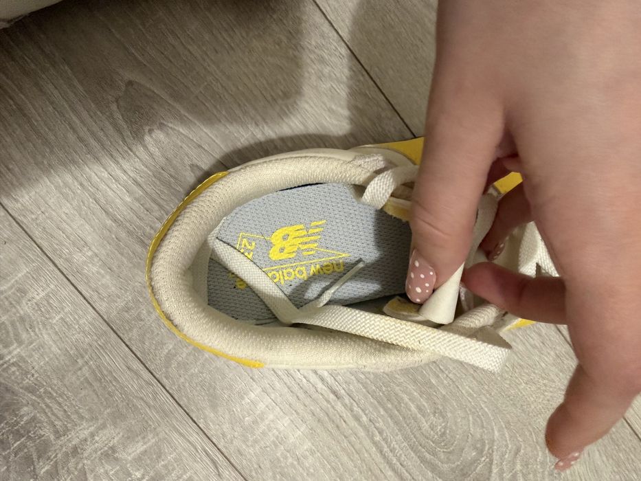 adidasi new balance marimea 39