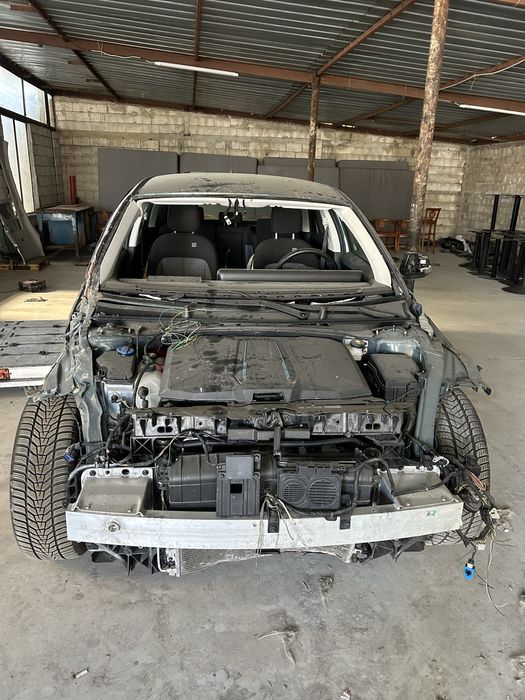 Продавам Hyundai Ioniq-5 на части