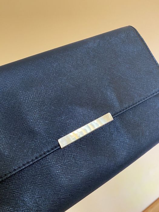 Черна дамска чанта