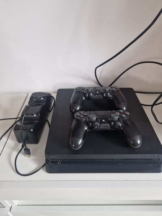 playstation 4 slim