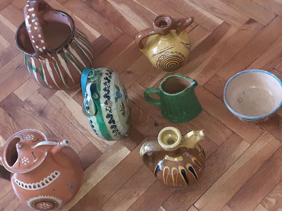 Стар керамичен съд,съдове