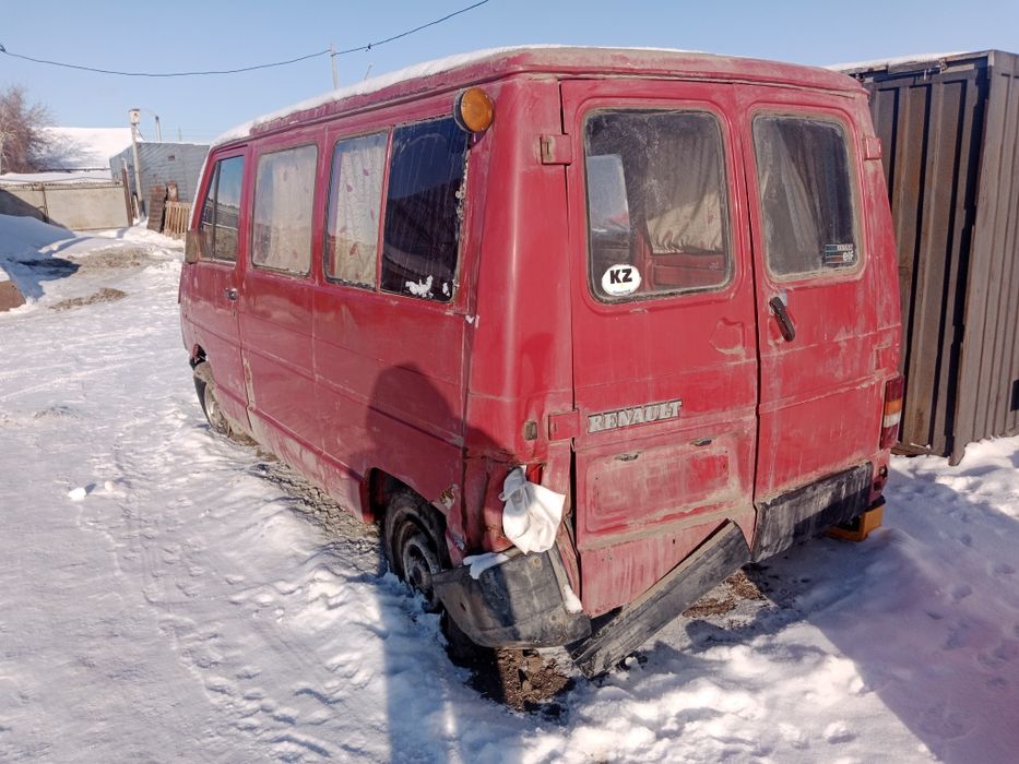 Продам Рено трафик