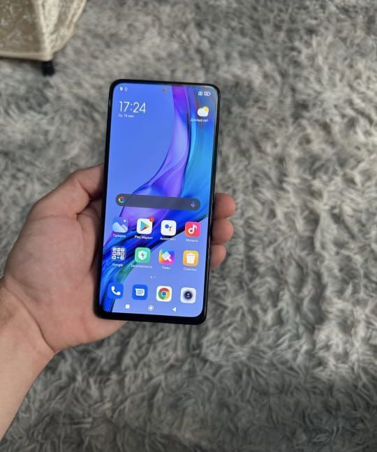 В продаже Redmi Note 10 pro.
