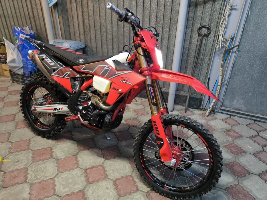 AJ1 K10 2025 — топовый эндуро 4Т