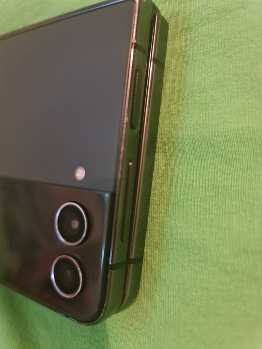 Samsung flip defect