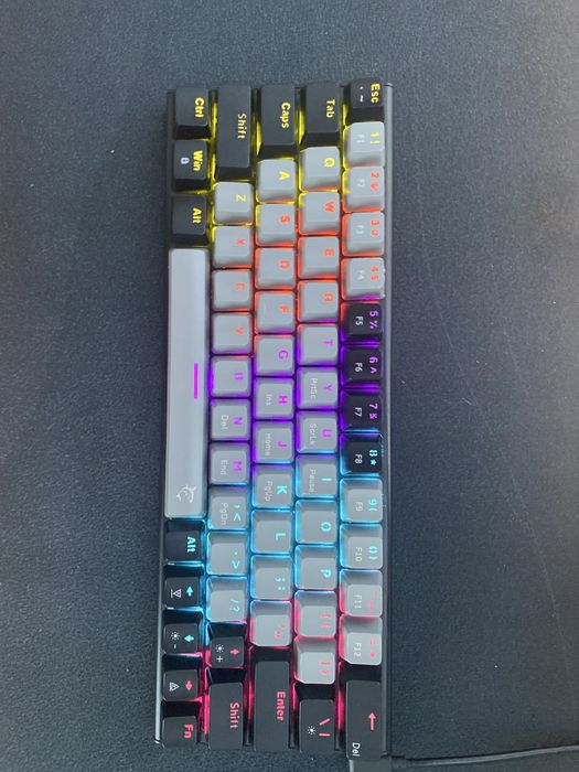 Гейминг компютър(gaming pc)+монитор+мишка+компютър+mousepad