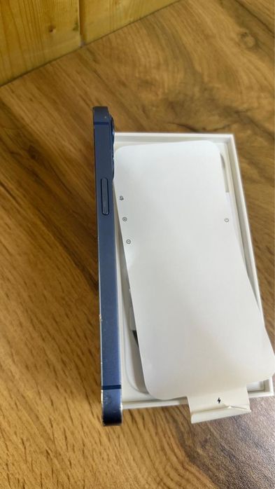 Продается айфон 13 Без торга