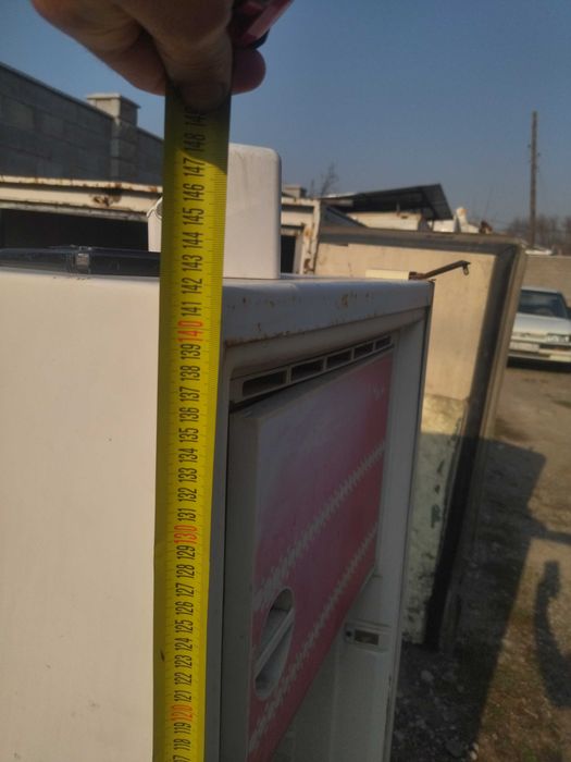 Холодильник однокамерный. На запчасти.