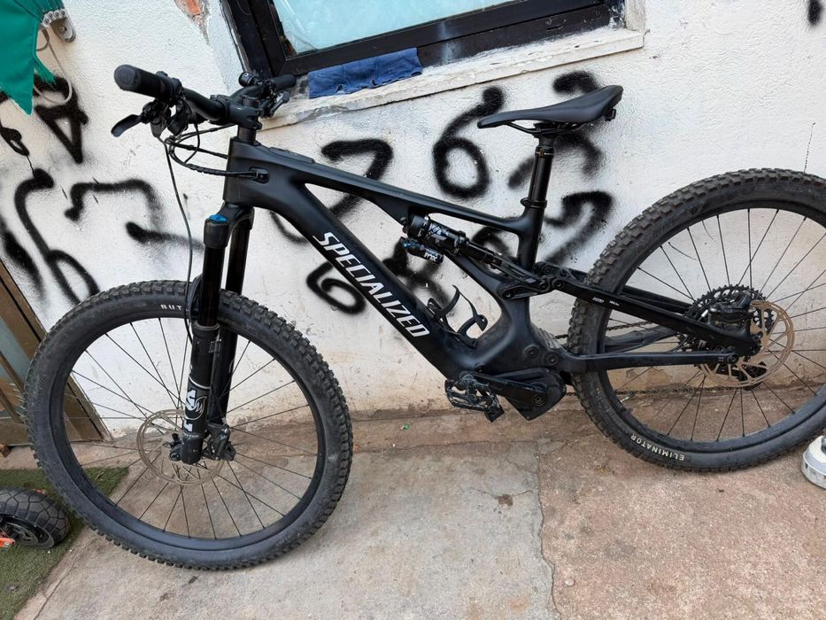 Bicicleta electrica full suspension carbon SPECIALIZED LEVO
