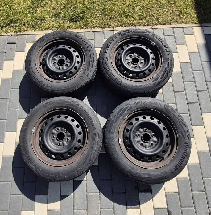 Vand jante cu cauciucuri de vara pt Toyota Auris, 15"