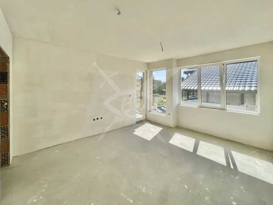 Продава се Двустаен апартамент в Несебър - 50 кв.м за 1350 €/кв.м - Снимка #2