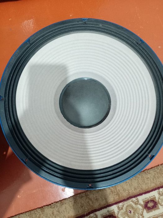 Продам динамики в рабочем состоянии