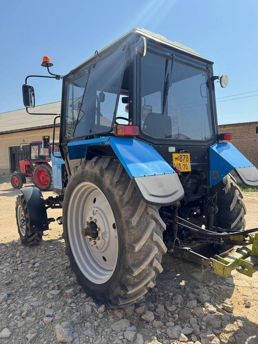 Belarus Mtz 82.1 sotiladi